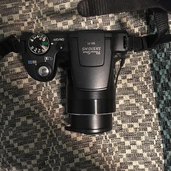 Excellent condition canon PowerShot sx510 hs - Picture 3 of 4